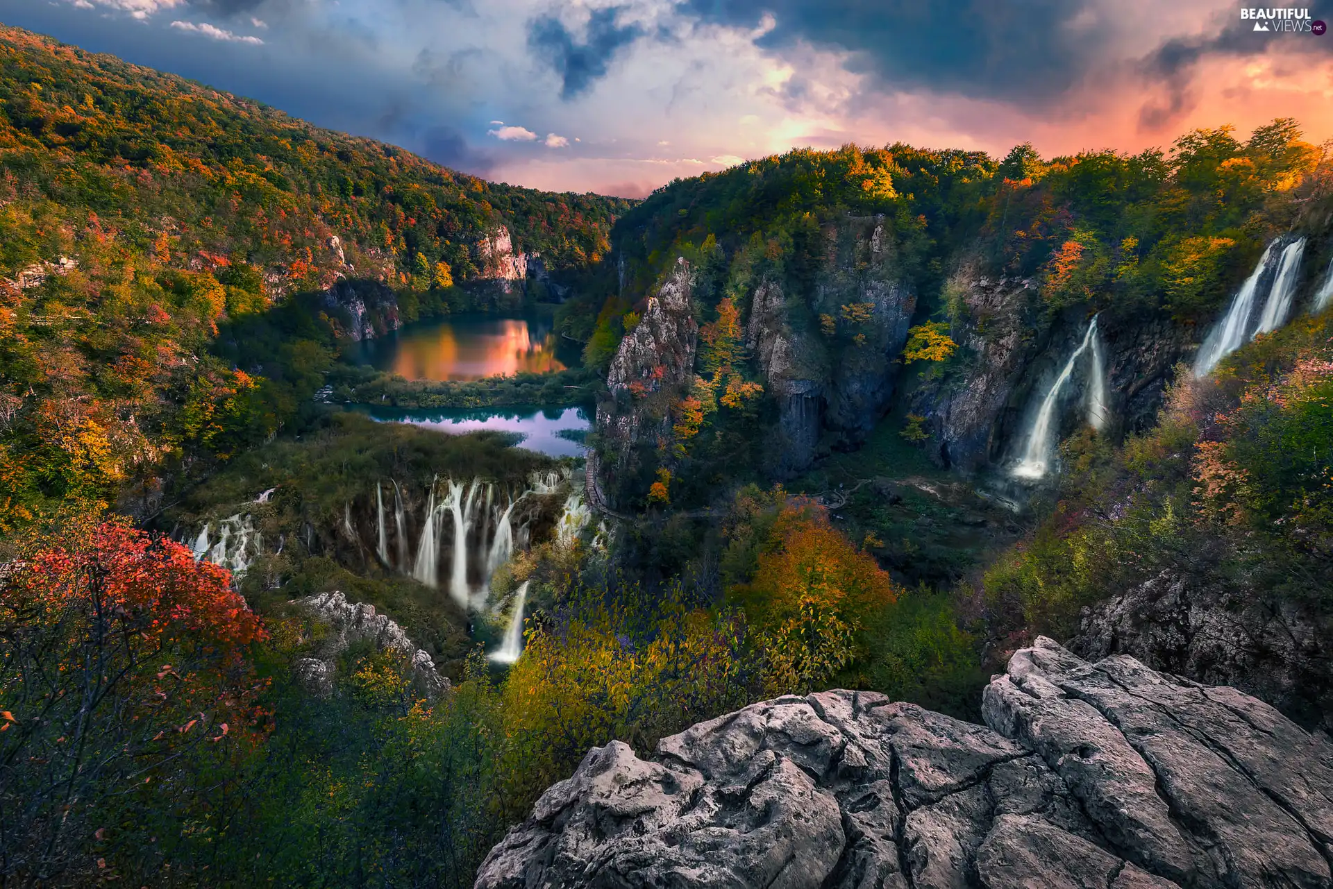autumn, Plitvice Lakes National Park, trees, Mountains, rocks, clouds, lake, Coartia, Plitvice, waterfalls, viewes