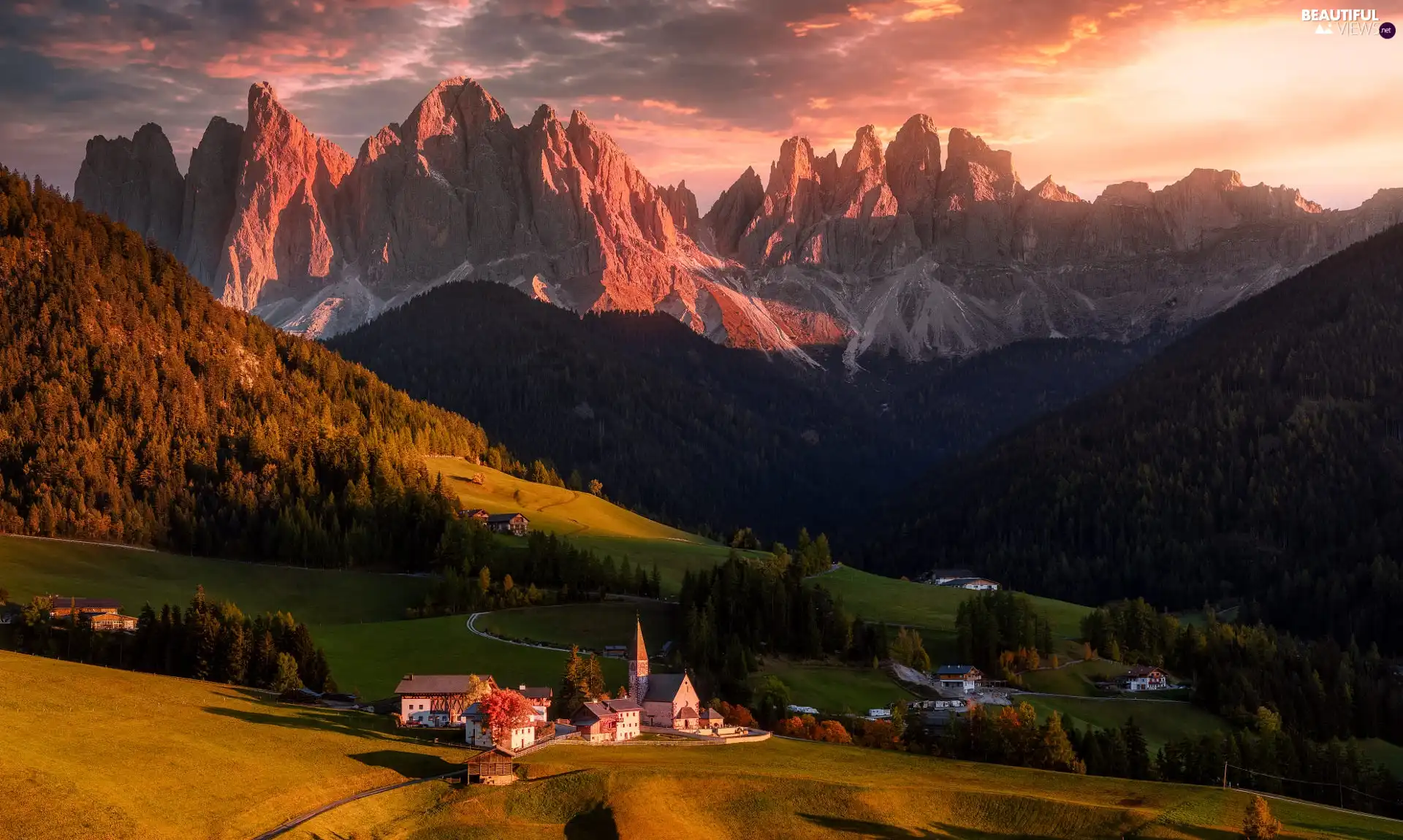 Sunrise, trees, Houses, Mountains, autumn, Italy, Church, country, Santa Maddalena, viewes, forest, Dolomites, Val di Funes Valley, clouds
