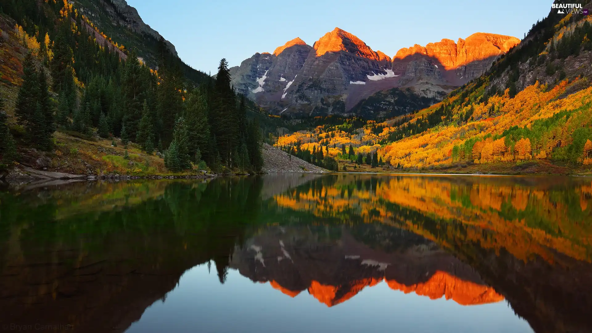 State of Colorado, The United States, rocky mountains, Maroon Bells Peaks, reflection, autumn, trees, viewes, Maroon Lake