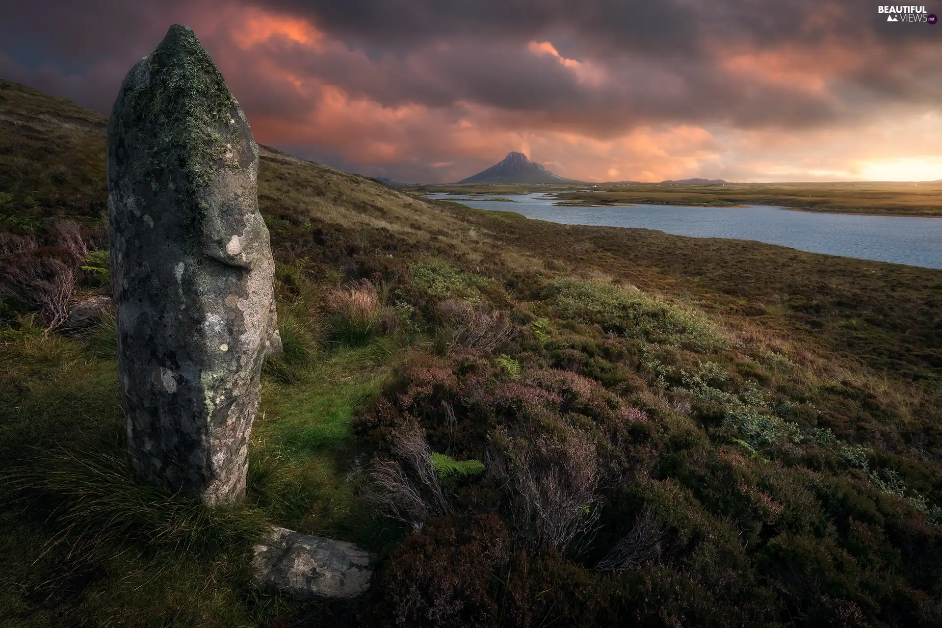 Rocks, VEGETATION, Great Sunsets, heathers, mountains, Outer Hebrides Archipelago, Scotland, River