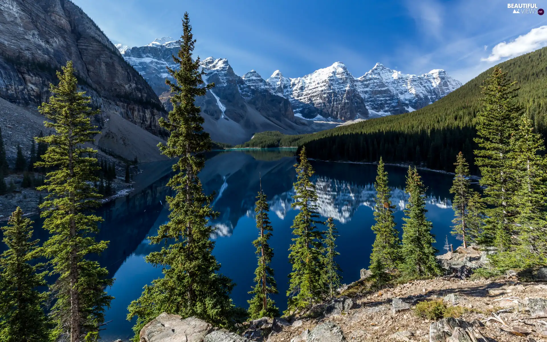 Province of Alberta, Canada, Lake Moraine, Banff National Park, viewes, reflection, snow, trees, Mountains