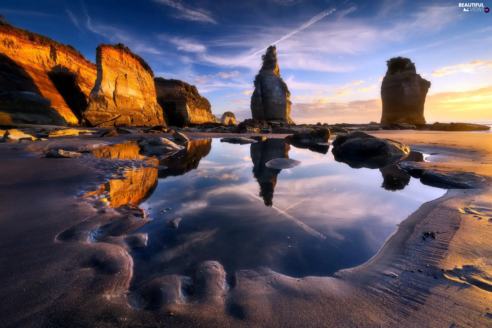Tongaporutu, New Zeland, Beaches, rocks, Great Sunsets, Taranaki Region