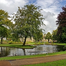 Buxton, England, Pond - car, fountain, Park