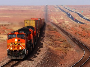 Desert, Train, internal combustion