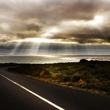 Way, clouds, rays of the Sun, lake