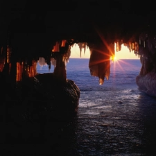 Rising, sun, sea, rays, cave