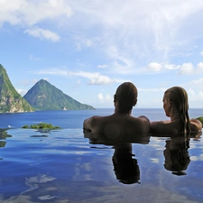 Women, a man, Mountains, Sky, sea