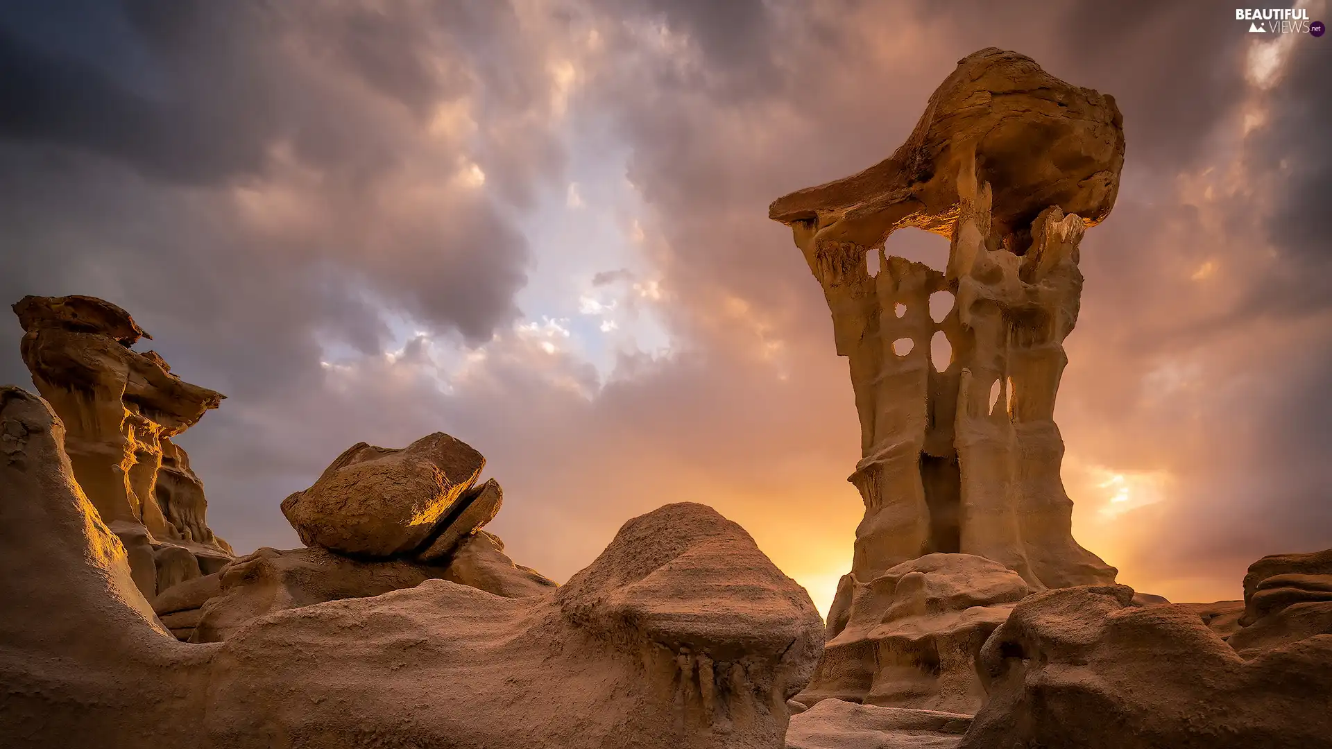 rocks, New Mexico, The United States, Bisti Badlands