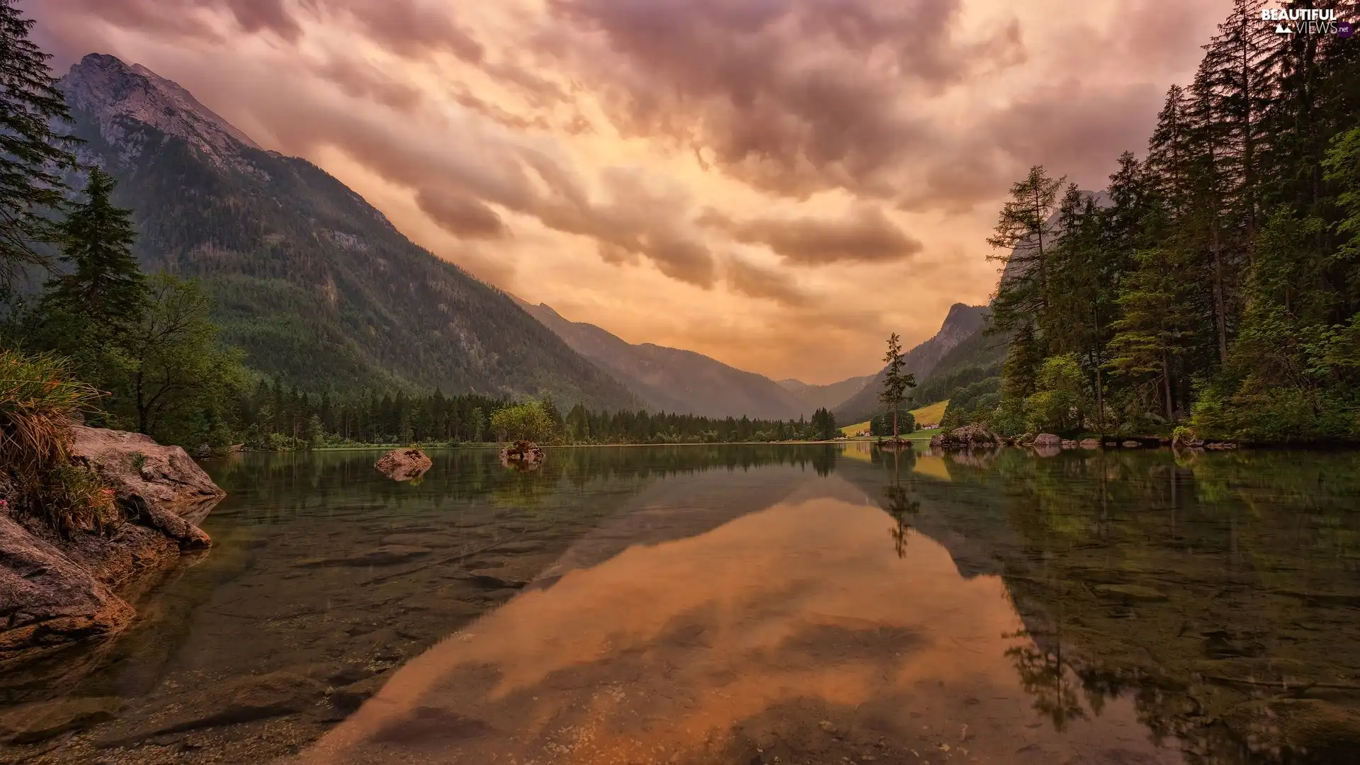 Bavaria, Germany, Alps Mountains, Ramsau bei Berchtesgaden, Lake Hintersee