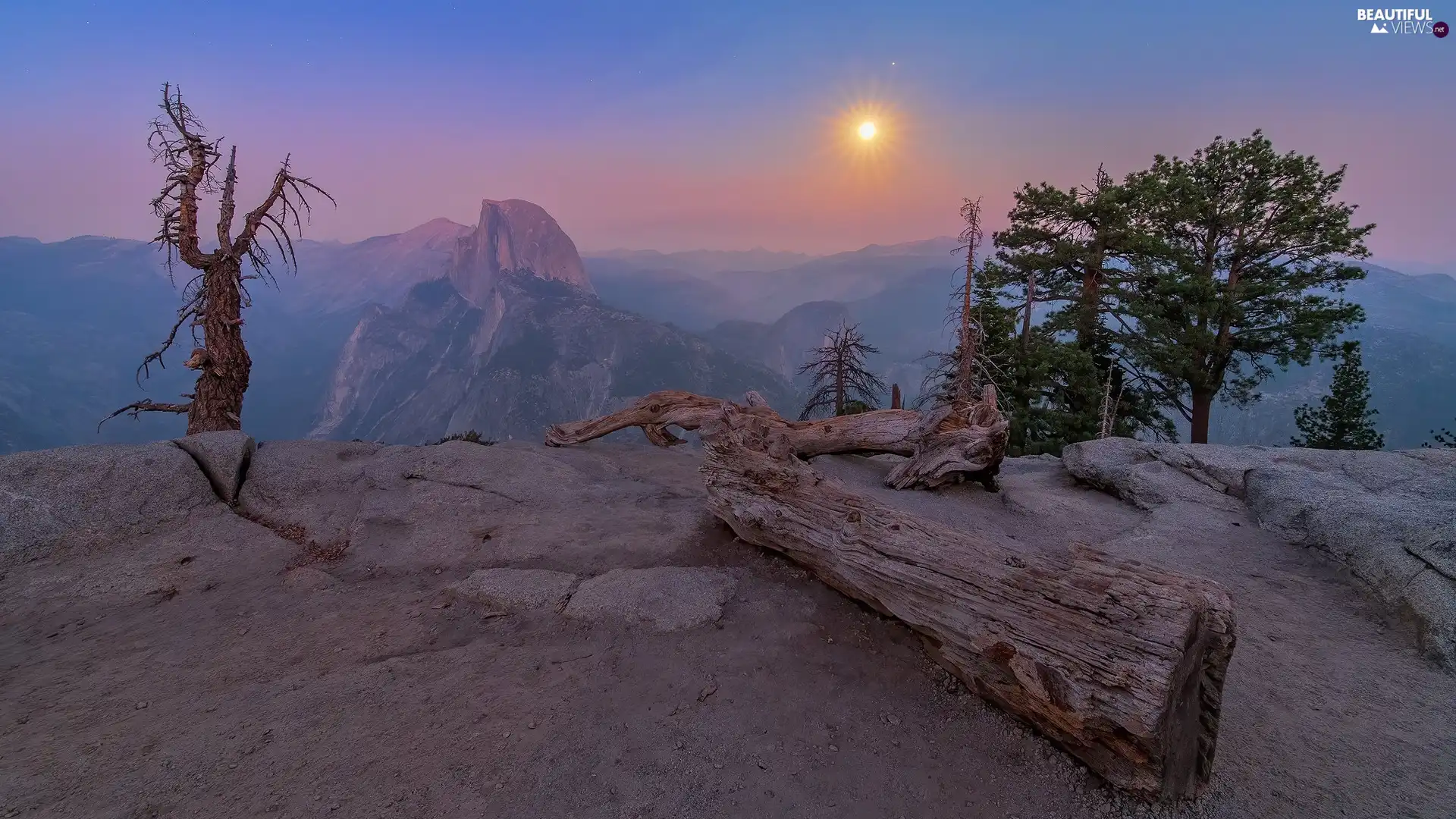 Fog, rocks, viewes, California, dry, Mountains, trees, The United States, Yosemite National Park, Lod on the beach