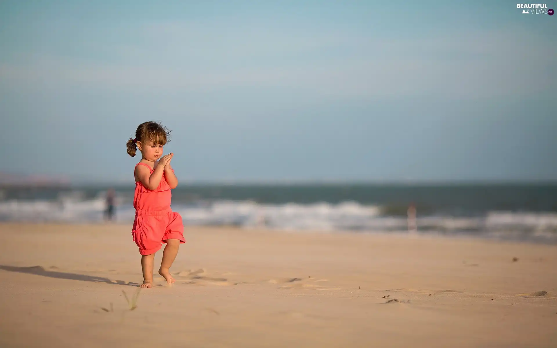 Beaches, girl, sea