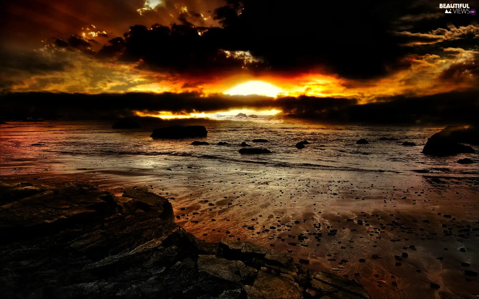 Beaches, Stones, sun, sea, west