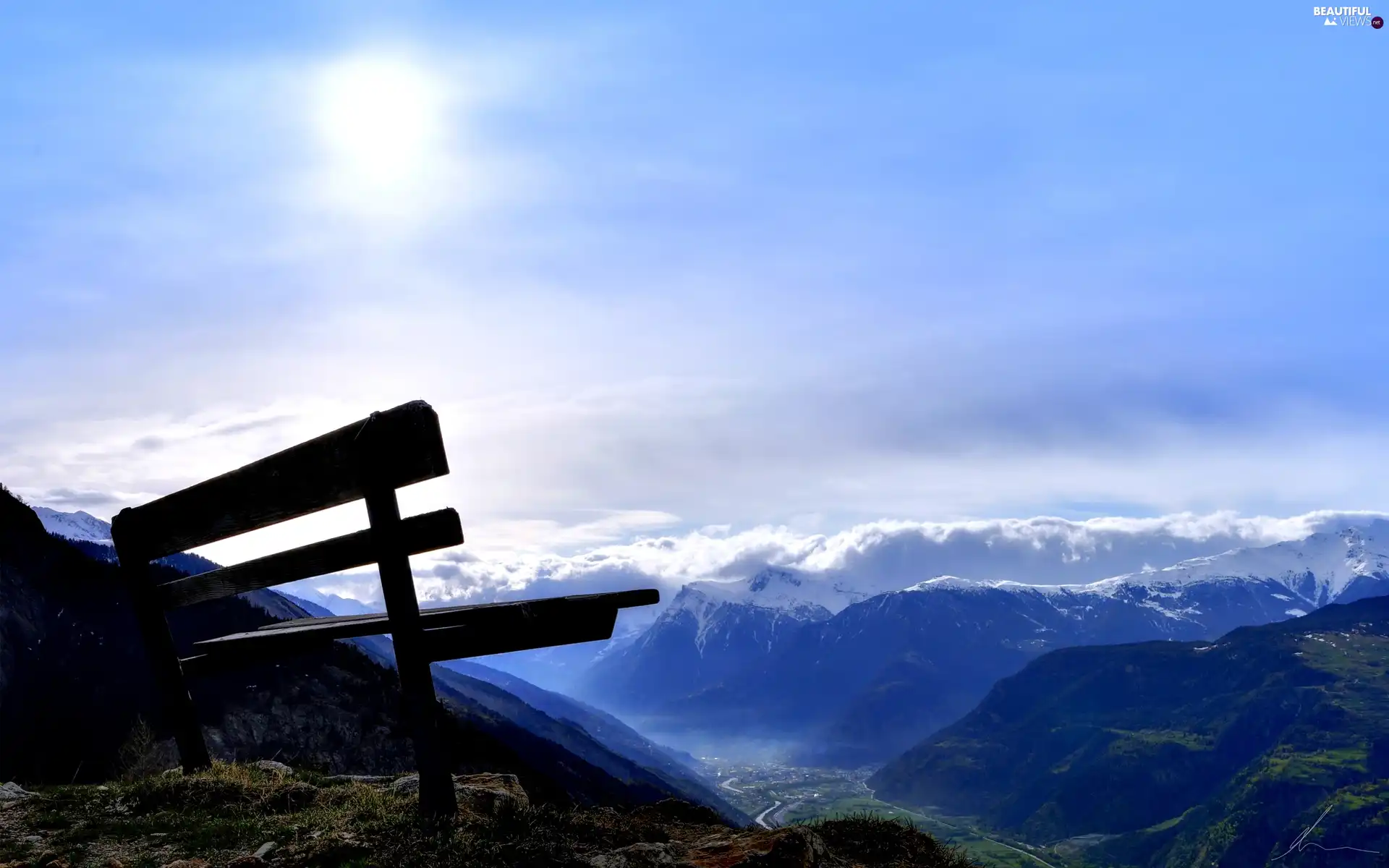 Mountains, Bench