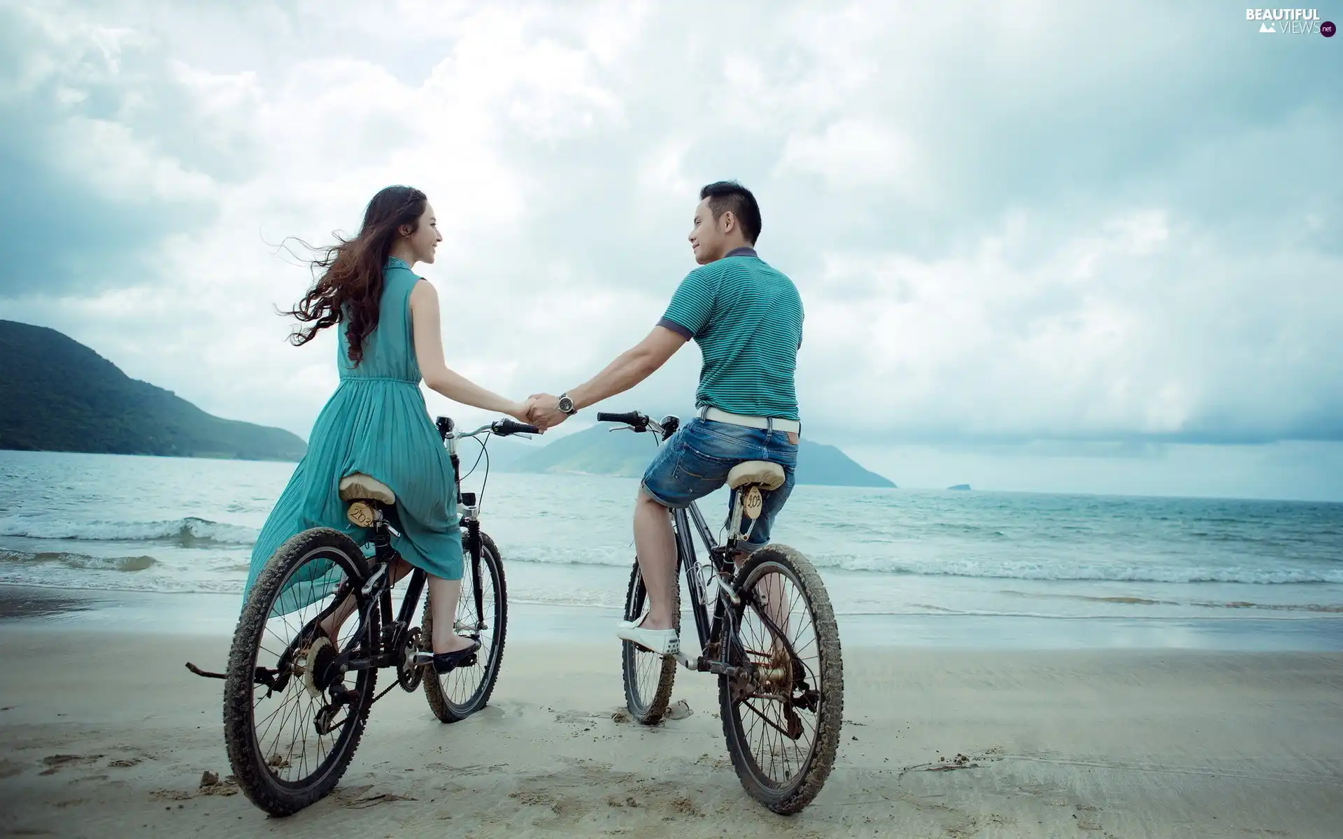 Bikes, lovers, Beaches