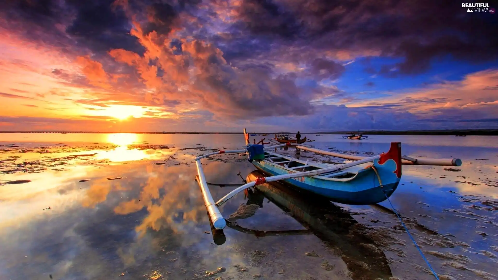 boats, clouds, sun, sea, west