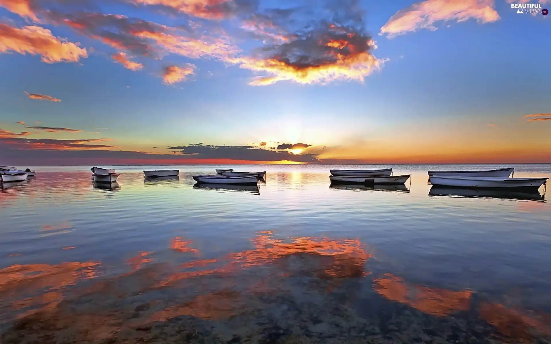 west, water, boats, sun