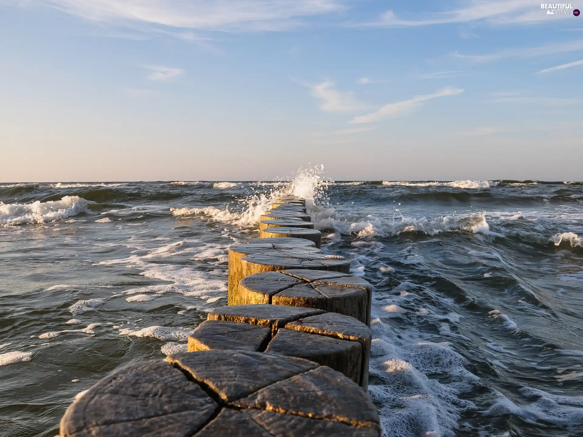 sea, breakwater