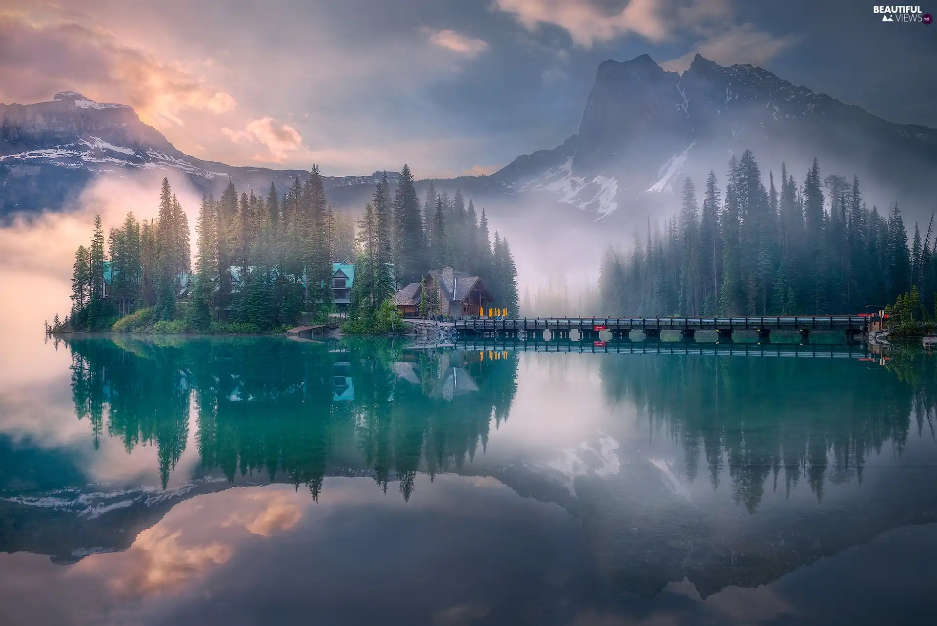 Fog, Emerald Lake, bridge, Province of British Columbia, Mountains, Yoho National Park, house, Canada, clouds, forest