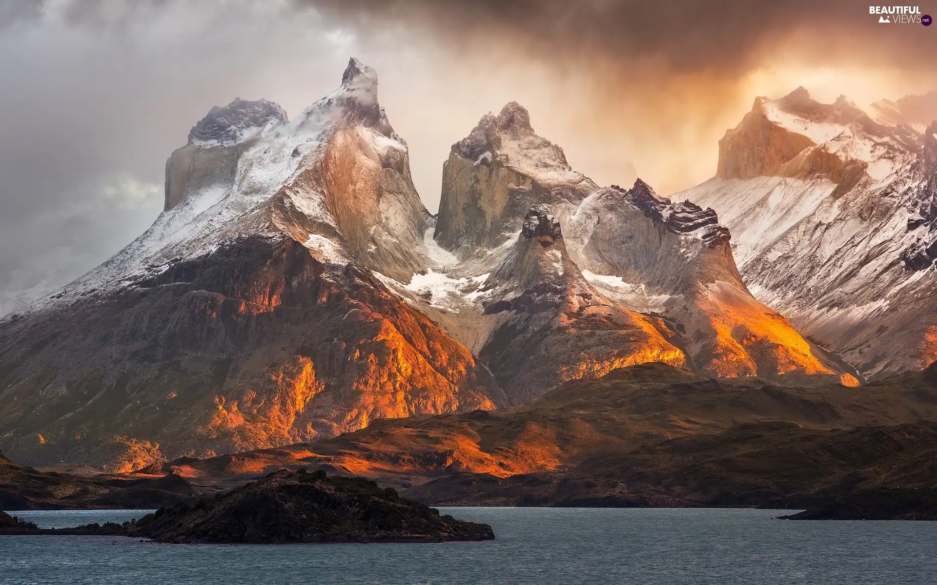 Torres del Paine, Chile, Lake Pehoé, Torres del Paine National Park, Mountains, Patagonia
