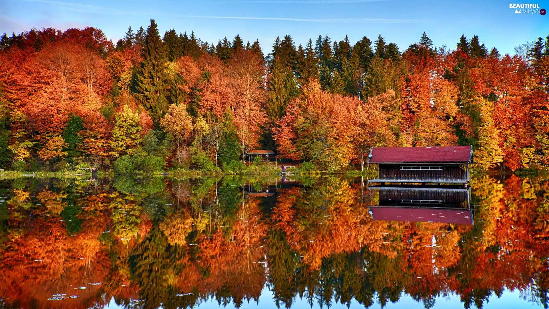color, autumn, trees, viewes, house, Sky, reflection, wooden, lake