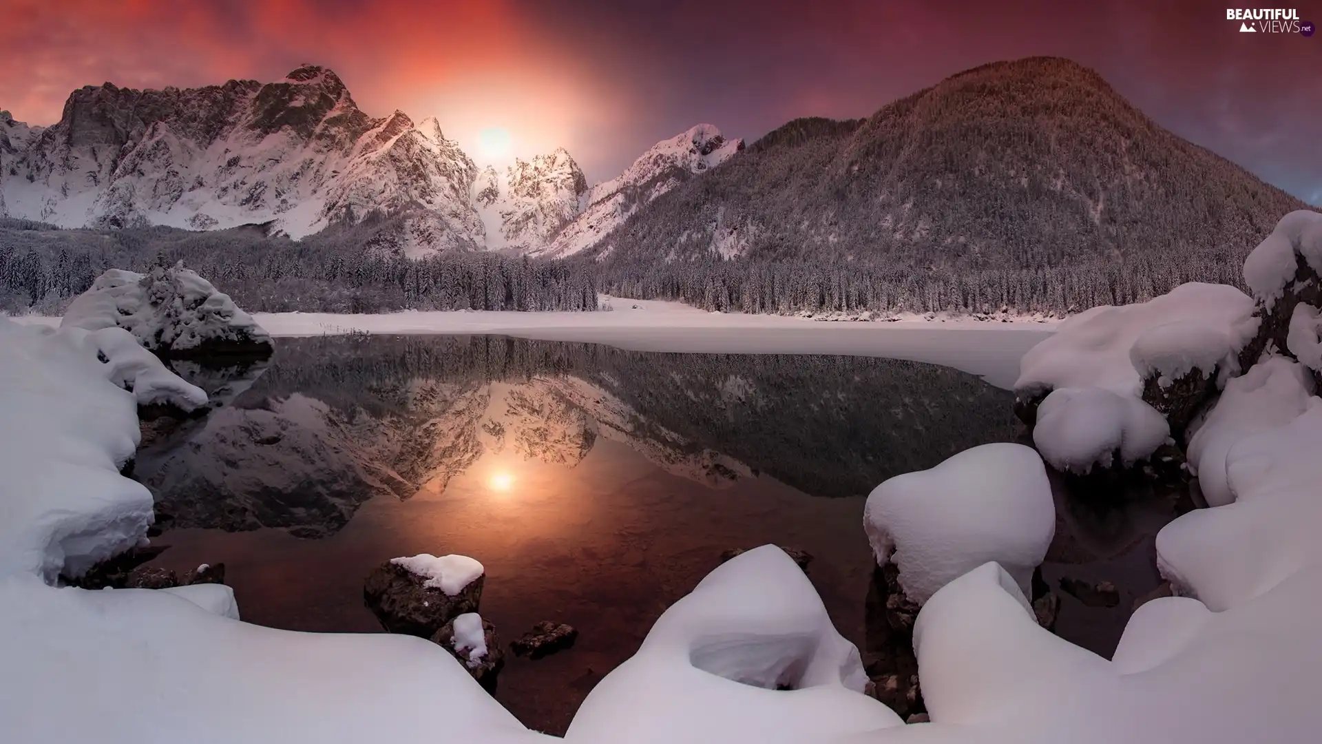 Tarvisio City, Lacs de Fusine Lake, Julian Alps Mountains, winter, Italy, Udine Province