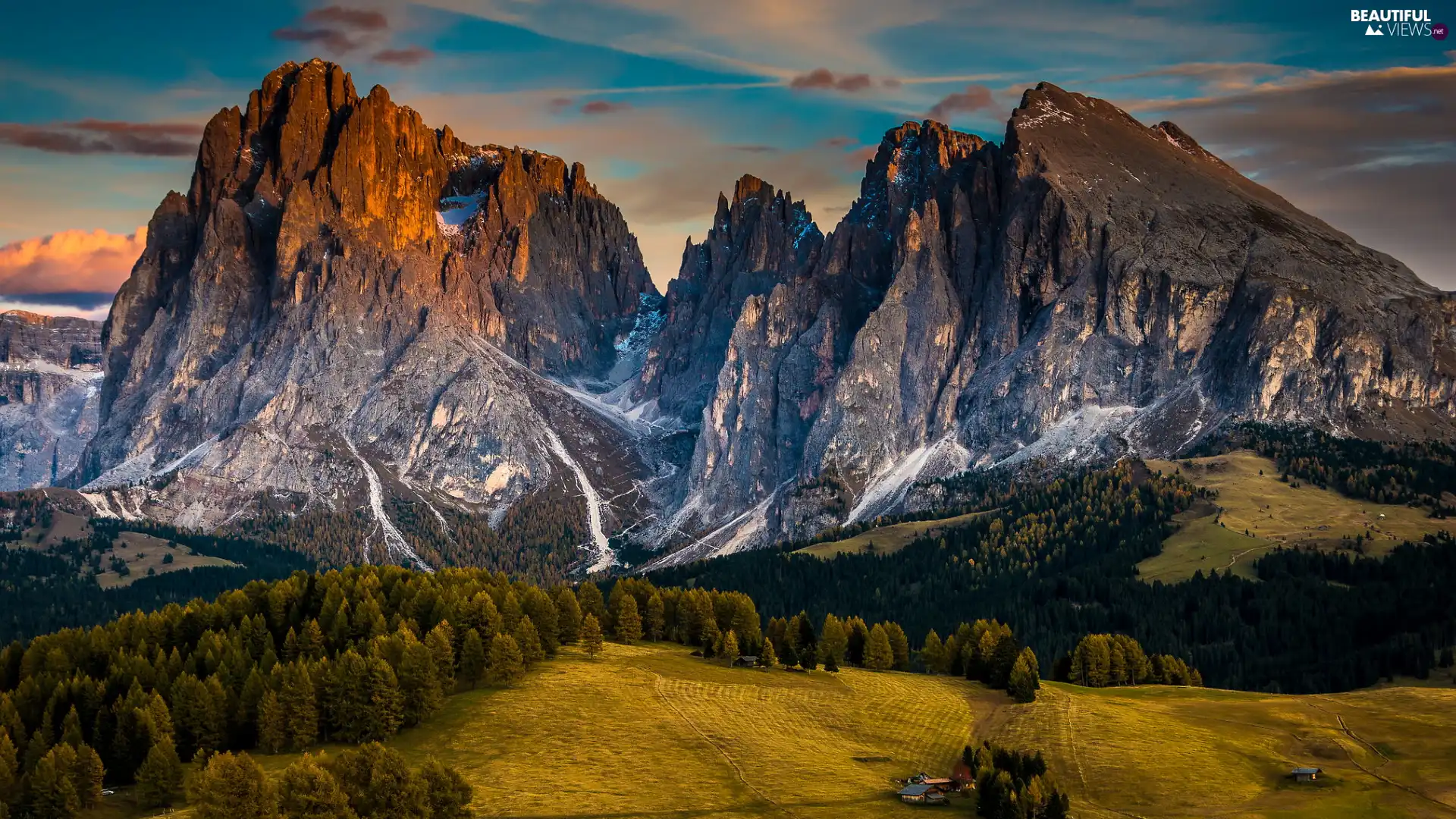 Val Gardena Valley, Sassolungo Mountains, viewes, Seiser Alm Meadow, Dolomites, trees, Italy