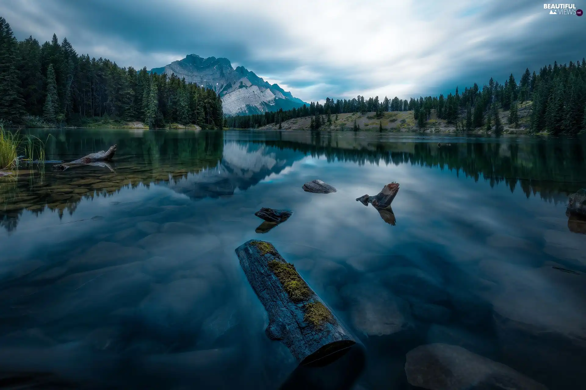 trees, Stones, Mountains, grass, lake, viewes, clouds