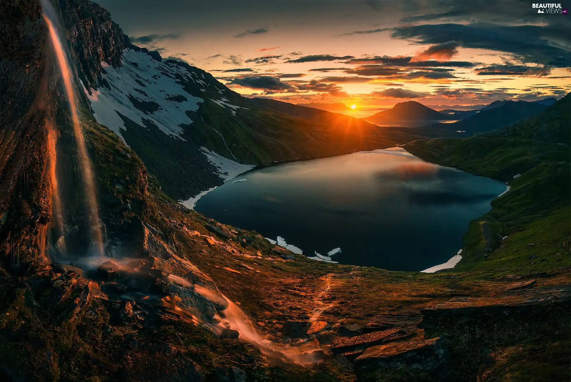 Northern Norway Mountains Great Sunsets Lake Beautiful Views