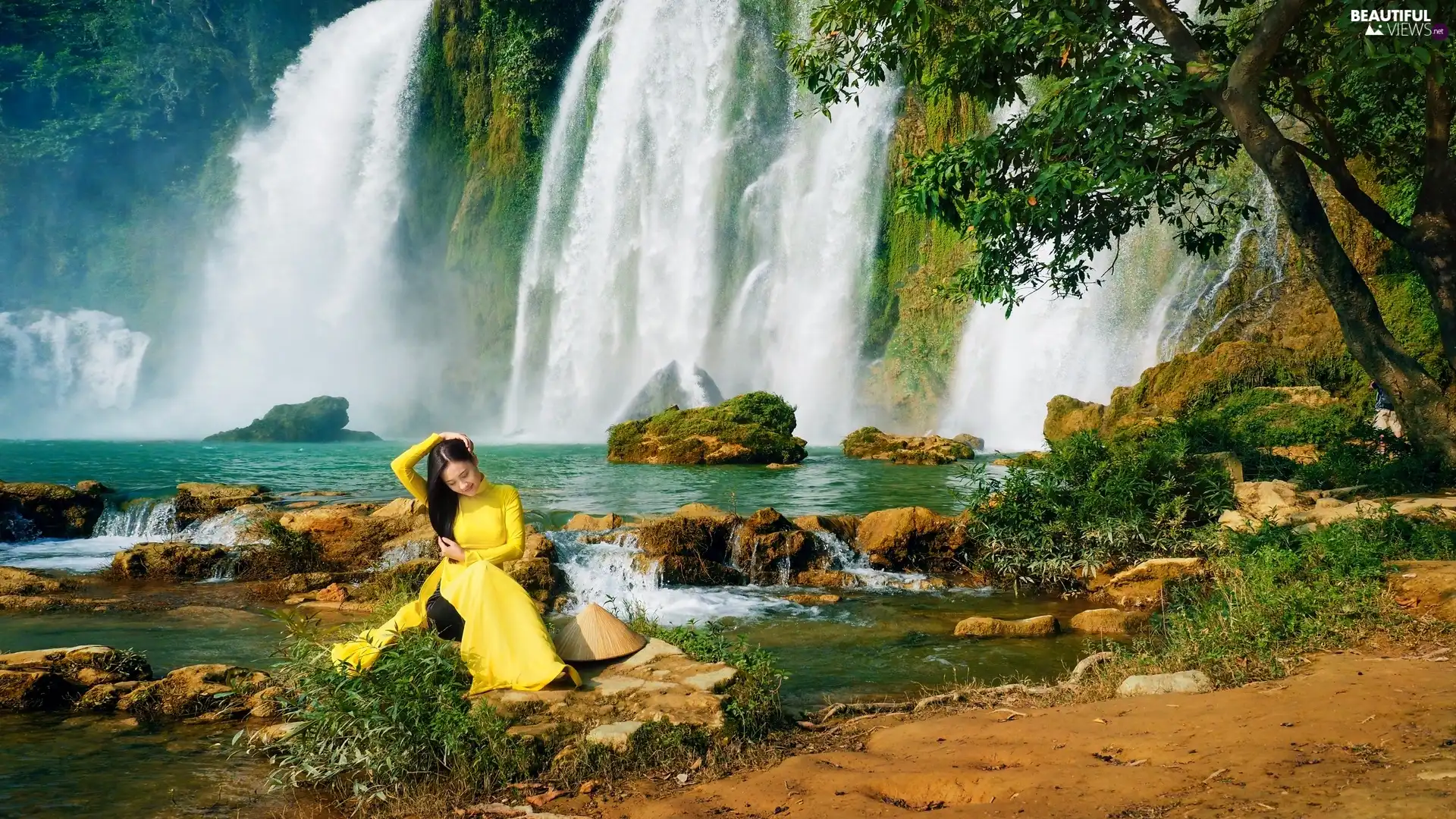 Stones, waterfall, Yellow Honda, dress, Asian