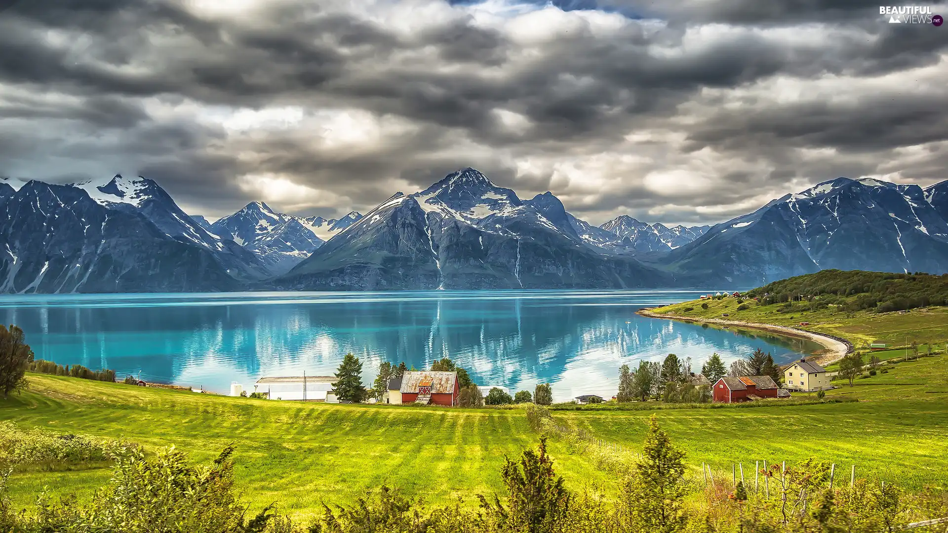 Houses, Norway, Mountains, medows, lake