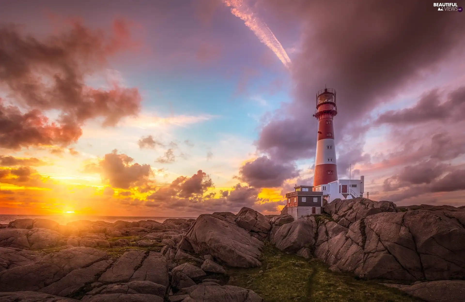 rocks, Midbrødøya Island, Great Sunsets, Eigerøy Lighthouse, Norway, sea, clouds