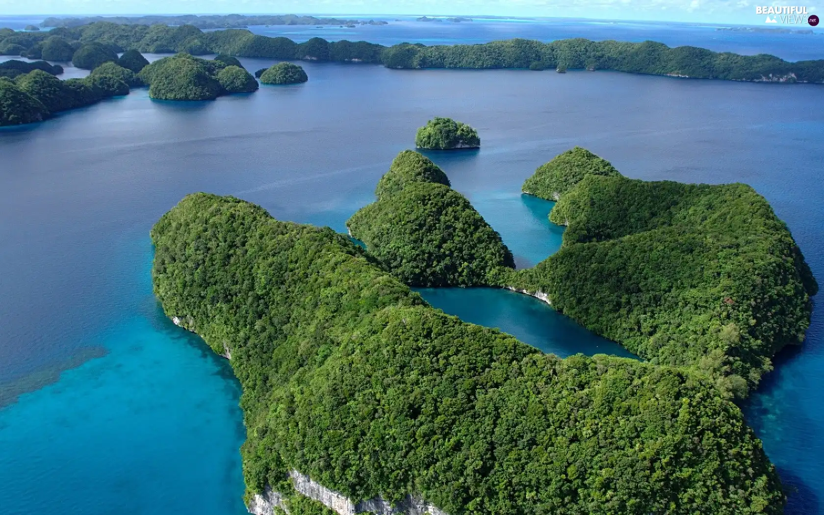 Ocean, green ones, Islands