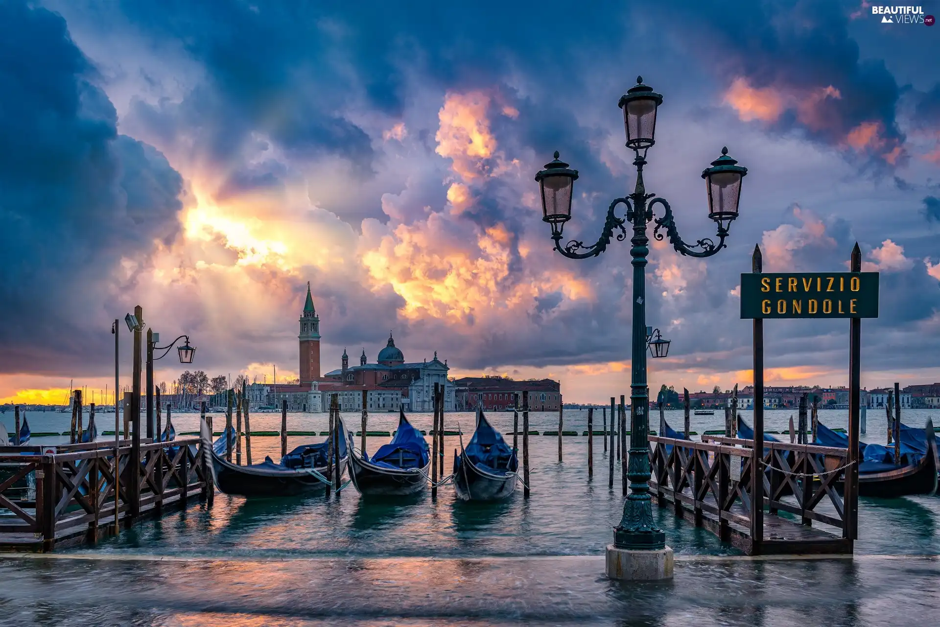 Lighthouse, Strait Grand Canal, Harbour, Gondolas, Venice, Italy, Basilica of San Giorgio Maggiore, clouds, Boats