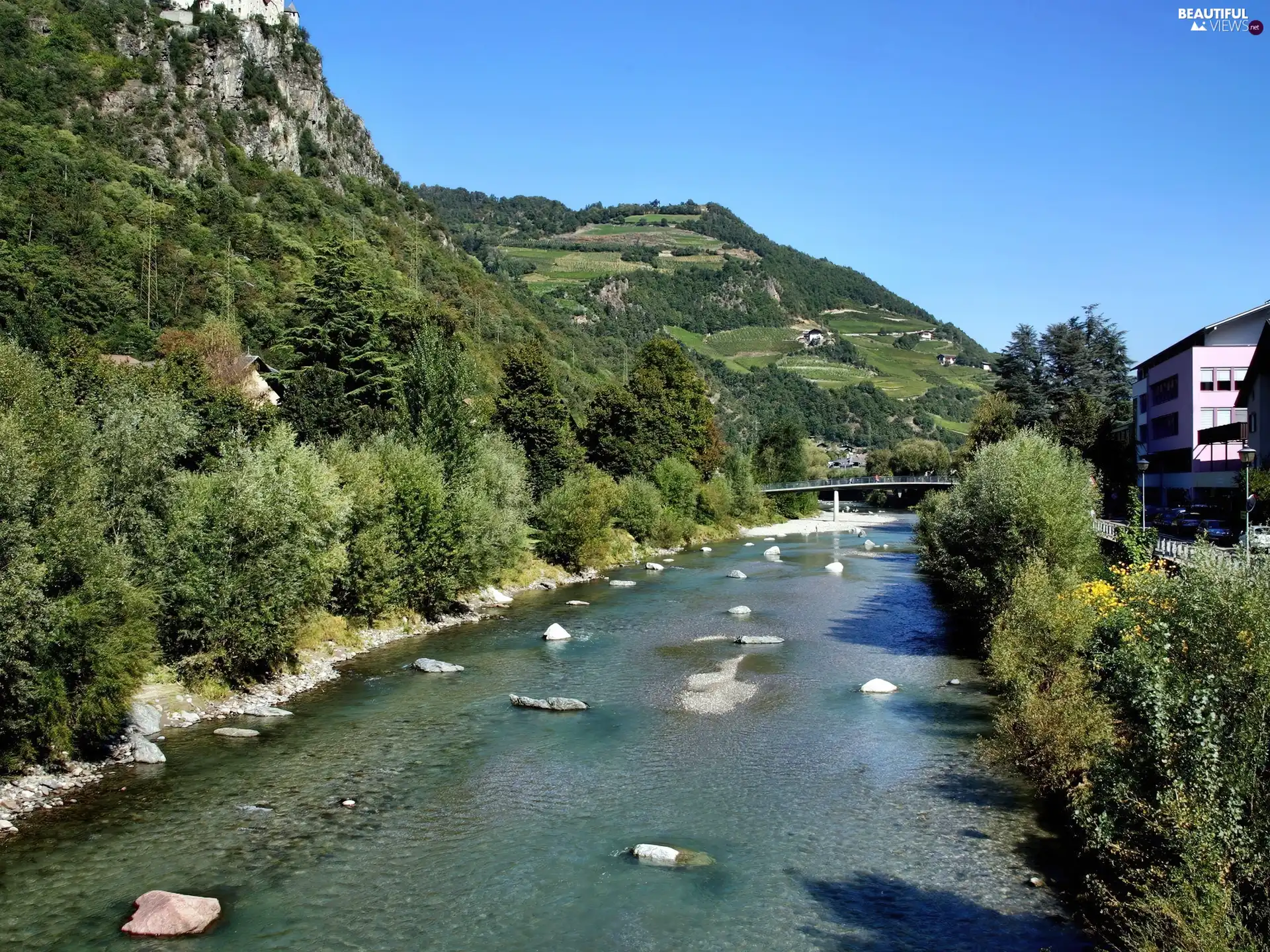 The Hills, house, Italy, River
