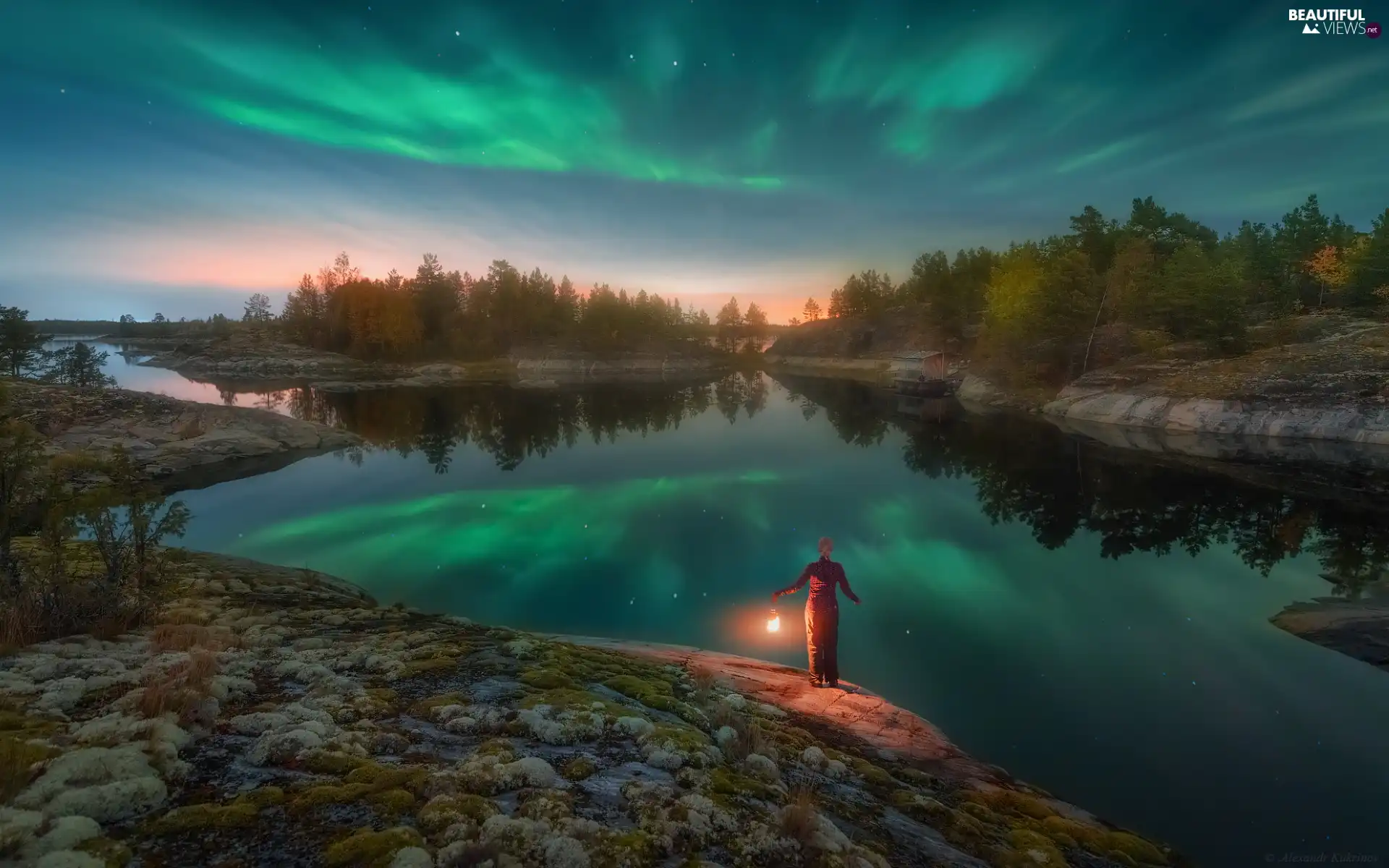 aurora polaris, Lake Ladoga, rocks, trees, Karelia, Russia, Women, Lighthouse, viewes