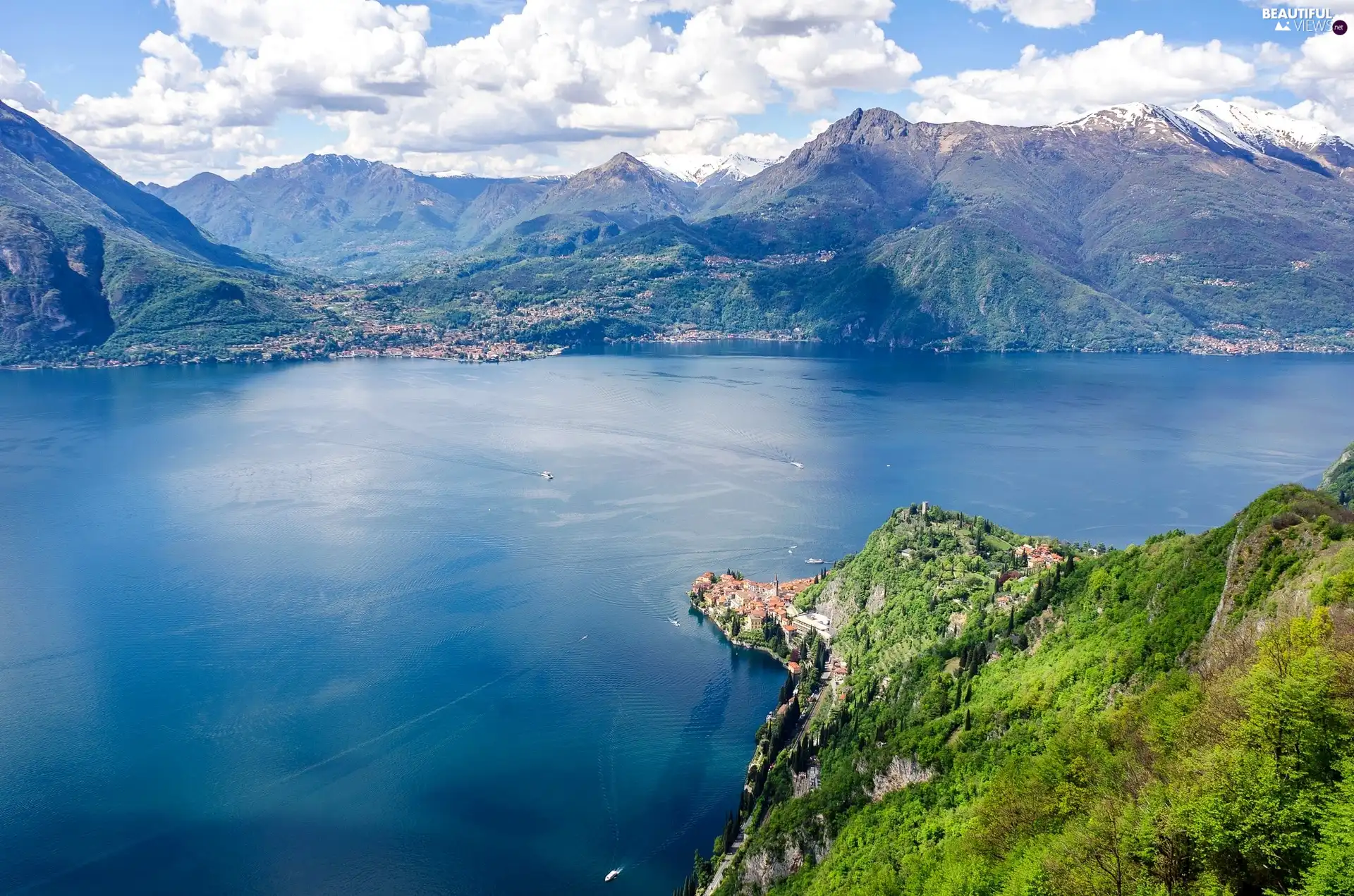Lago di Como Lake, Italy, Alps Mountains