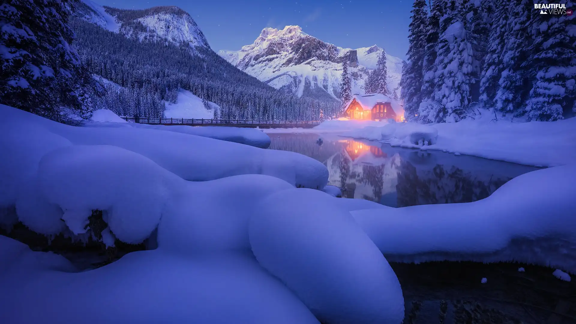 Emerald Lake, bridge, Province of British Columbia, drifts, Canada, trees, winter, Mountains, Floodlit, Yoho National Park, lake, viewes, house