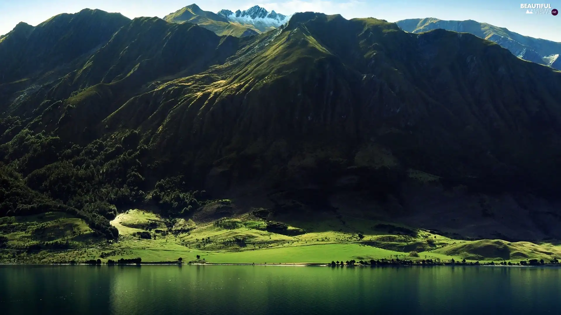 car in the meadow, Mountains, lake