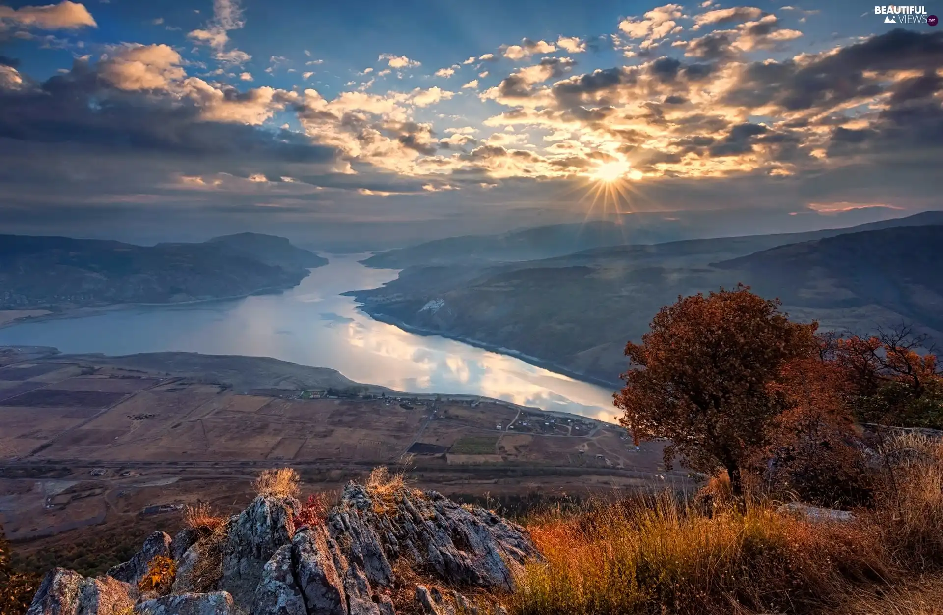 lake, Rhodope Mountains, trees, viewes, clouds, Bulgaria, rocks, Sunrise, VEGETATION