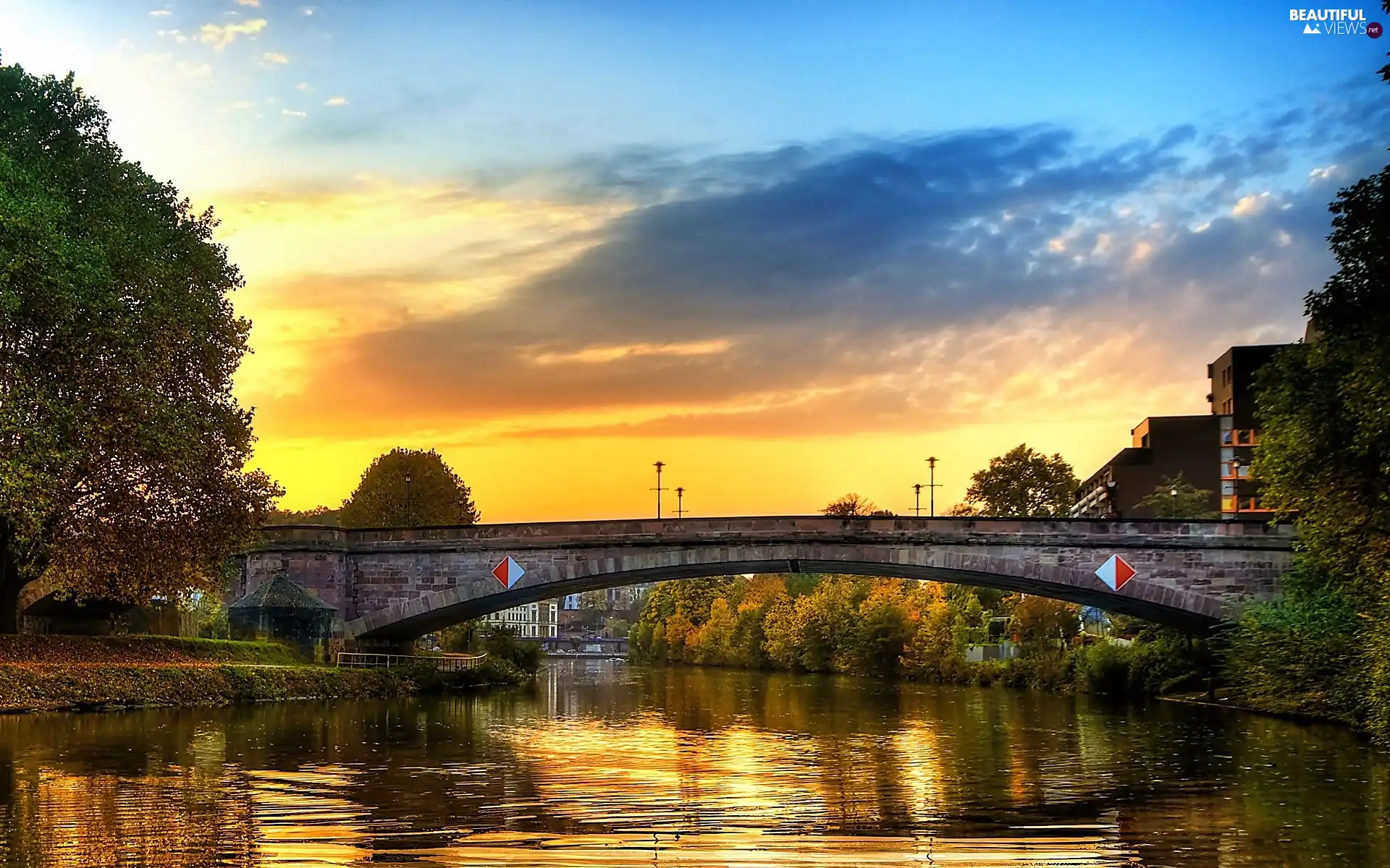 viewes, River, clouds, Houses, ligh, luminosity, flash, trees, bridge, sun, Przebijające