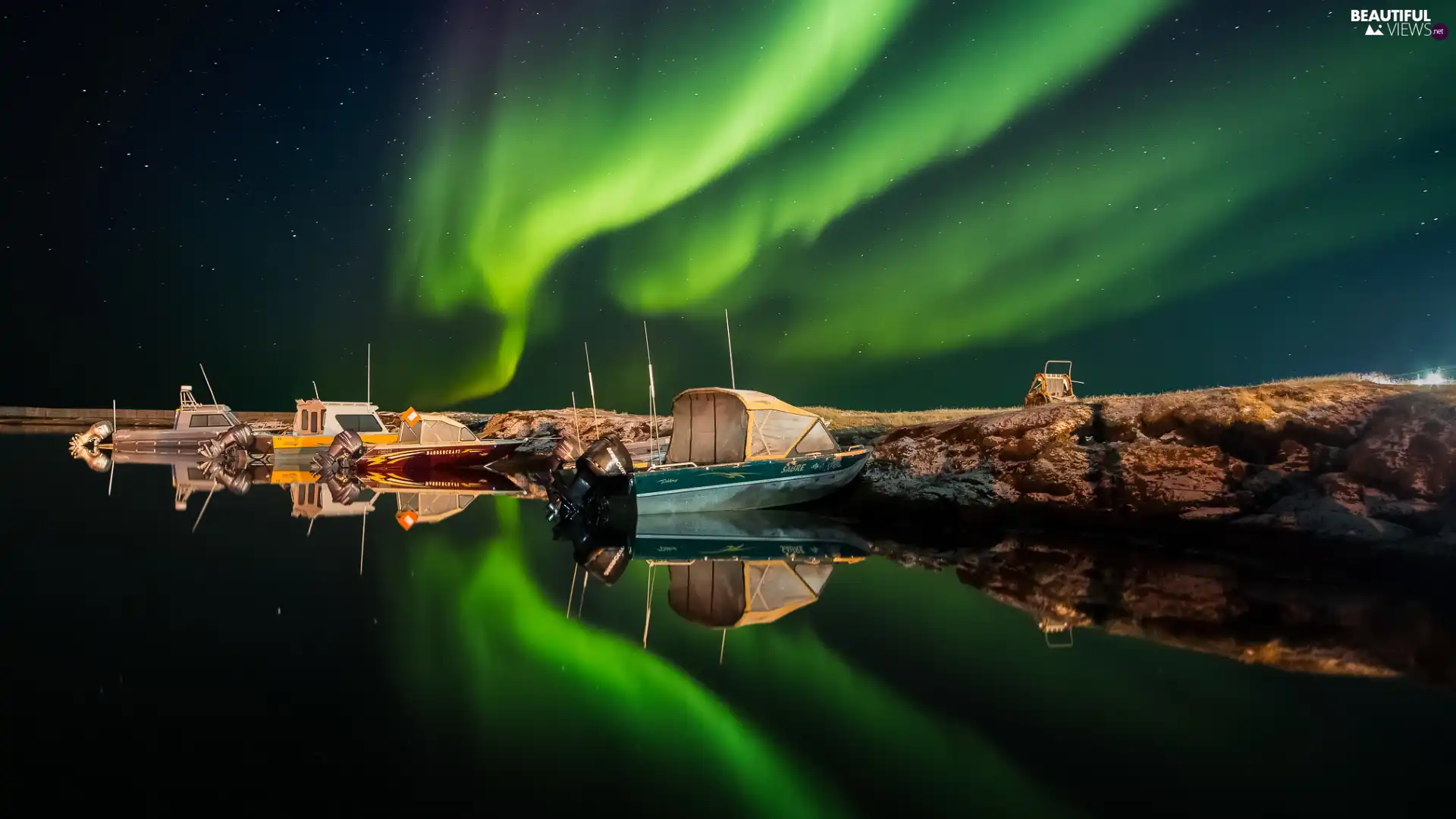 aurora polaris, lake, motorboat