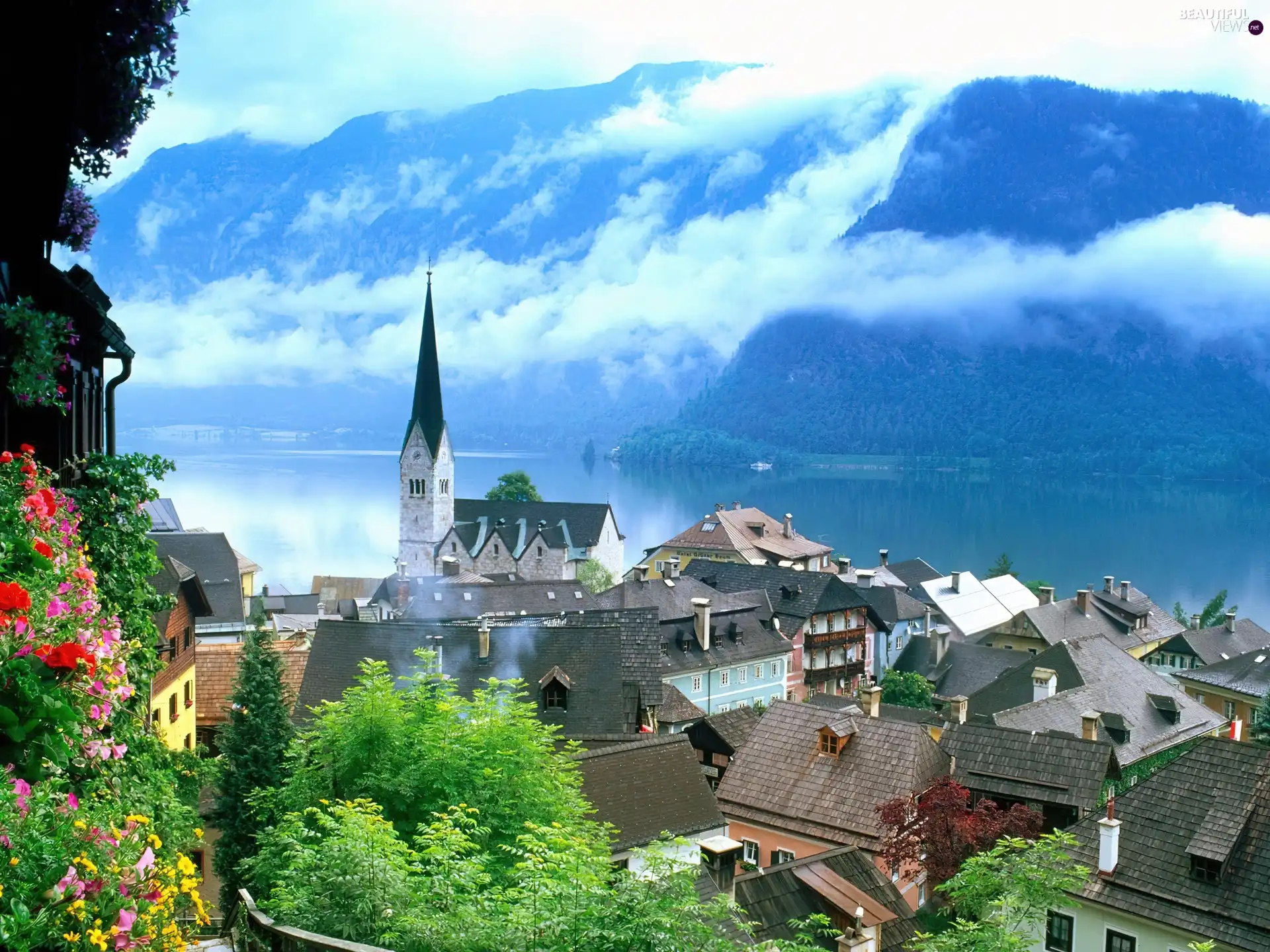 Mountains, clouds, by, lake, Town