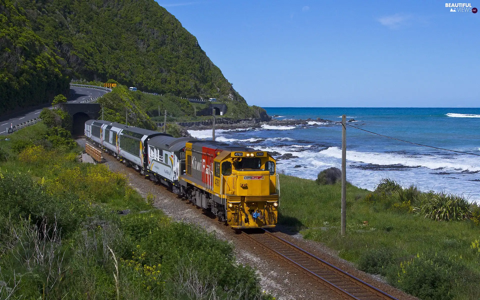 Mountains, Train, sea