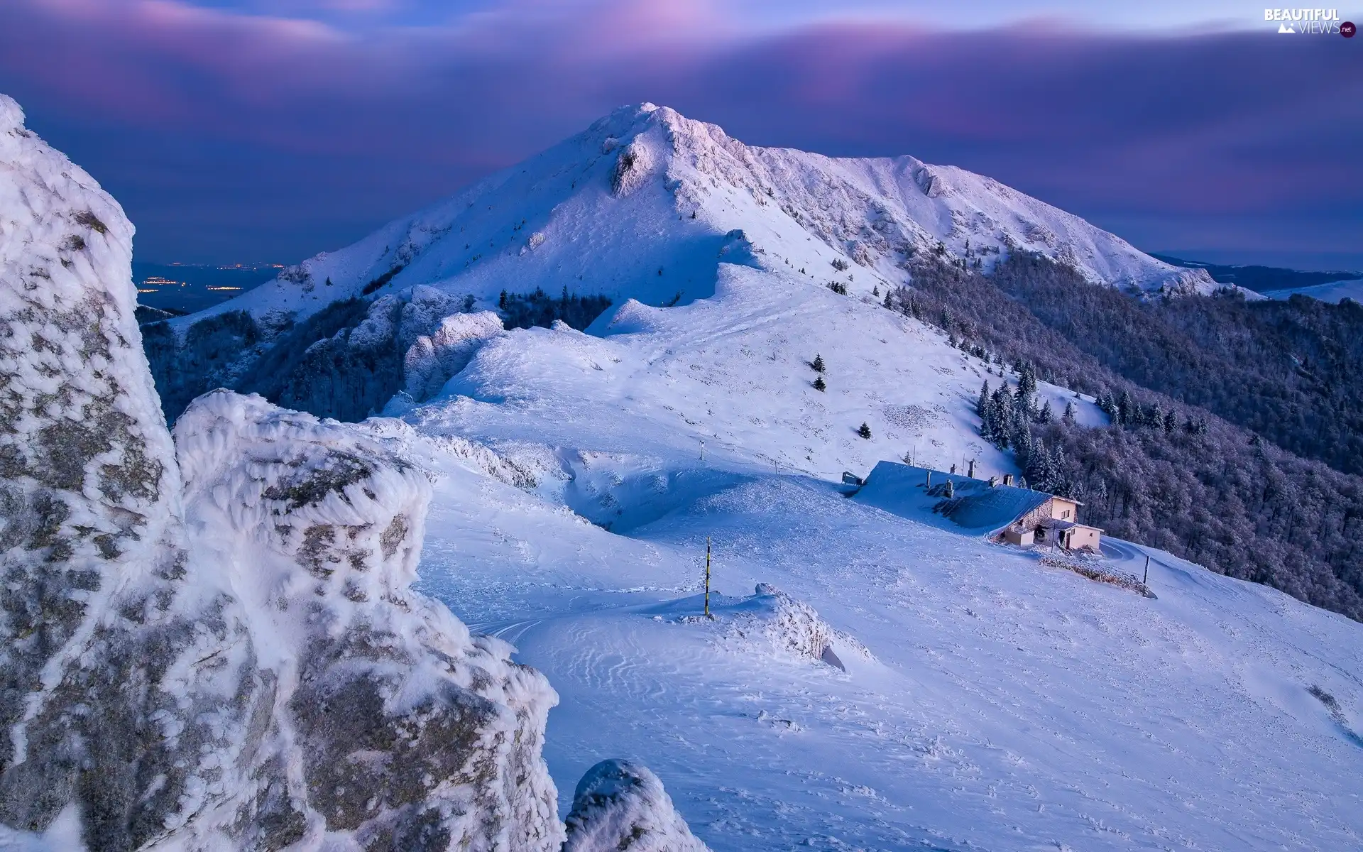 house, snow, viewes, Mountains, winter, trees, woods