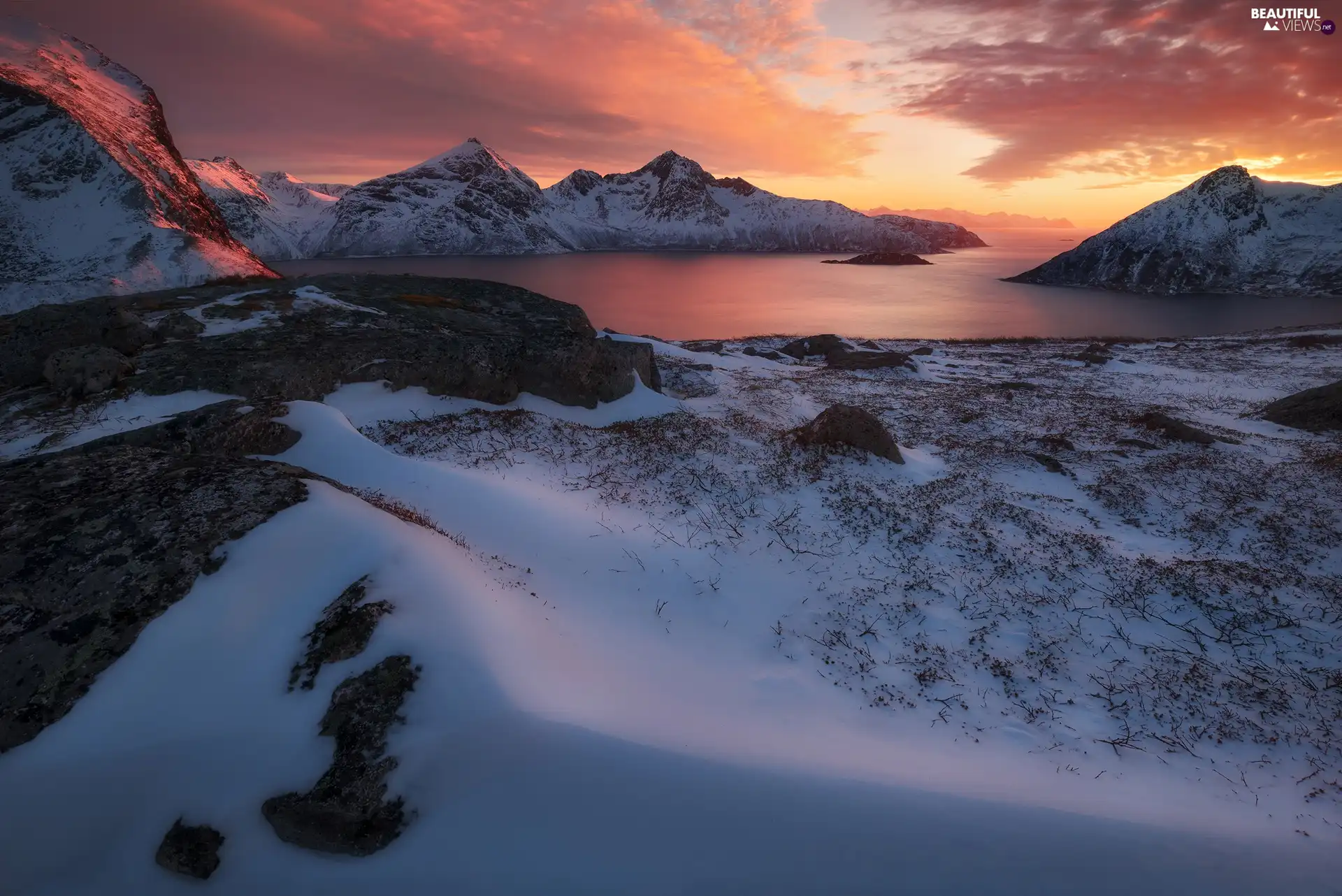 lake, Great Sunsets, Mountains, rocks, winter