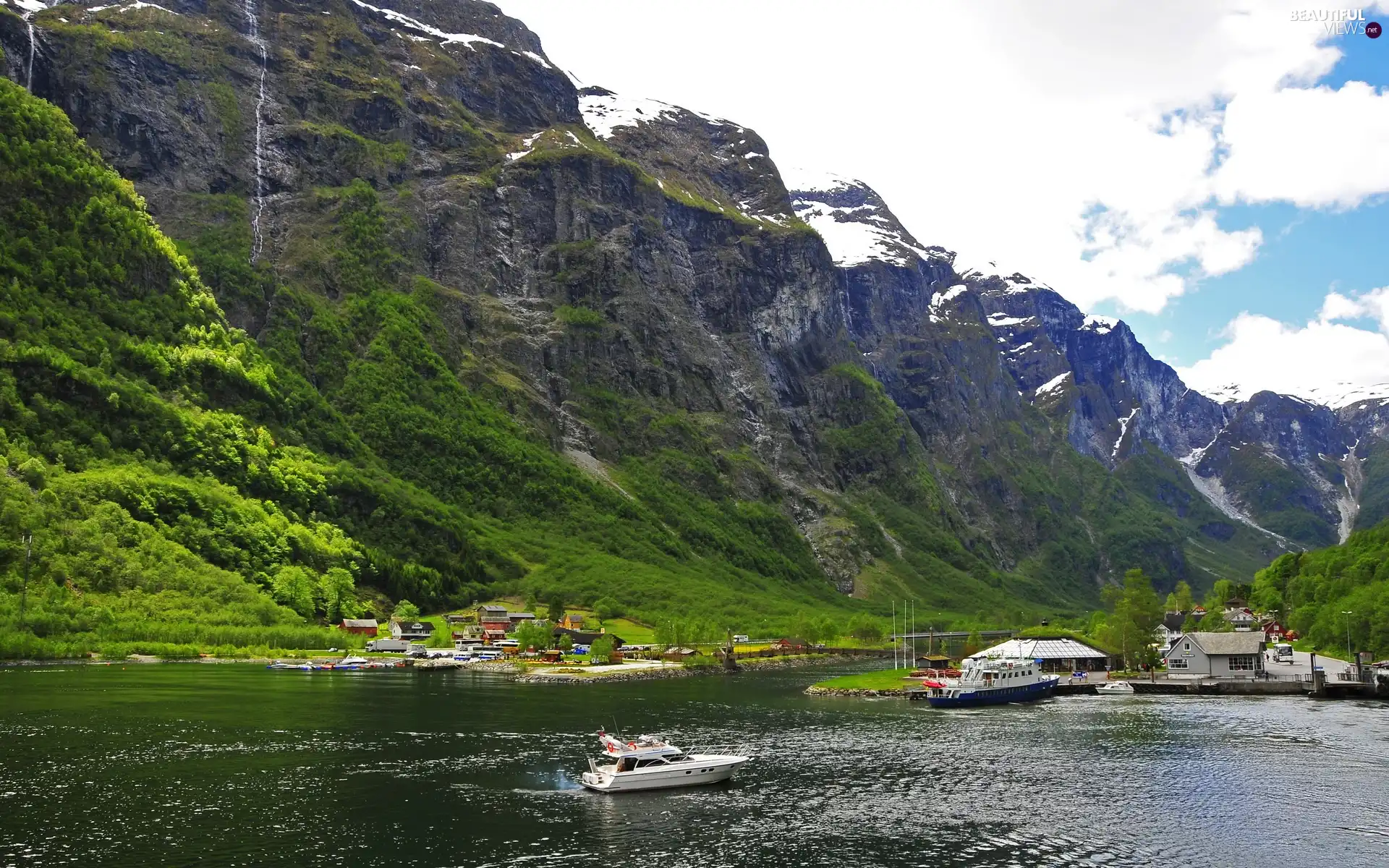 Mountains, River, Yachts