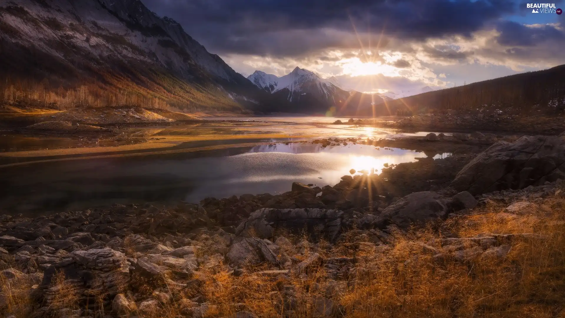 Mountains, Sunrise Canada, Jasper National Park, Medicine Lake, Canada