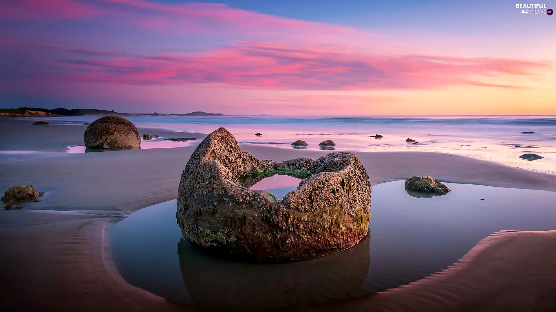 Pacific Ocean, Otago Region, Moeraki Boulders, Moeraki Boulders Beach, New Zeland, sea, Stones
