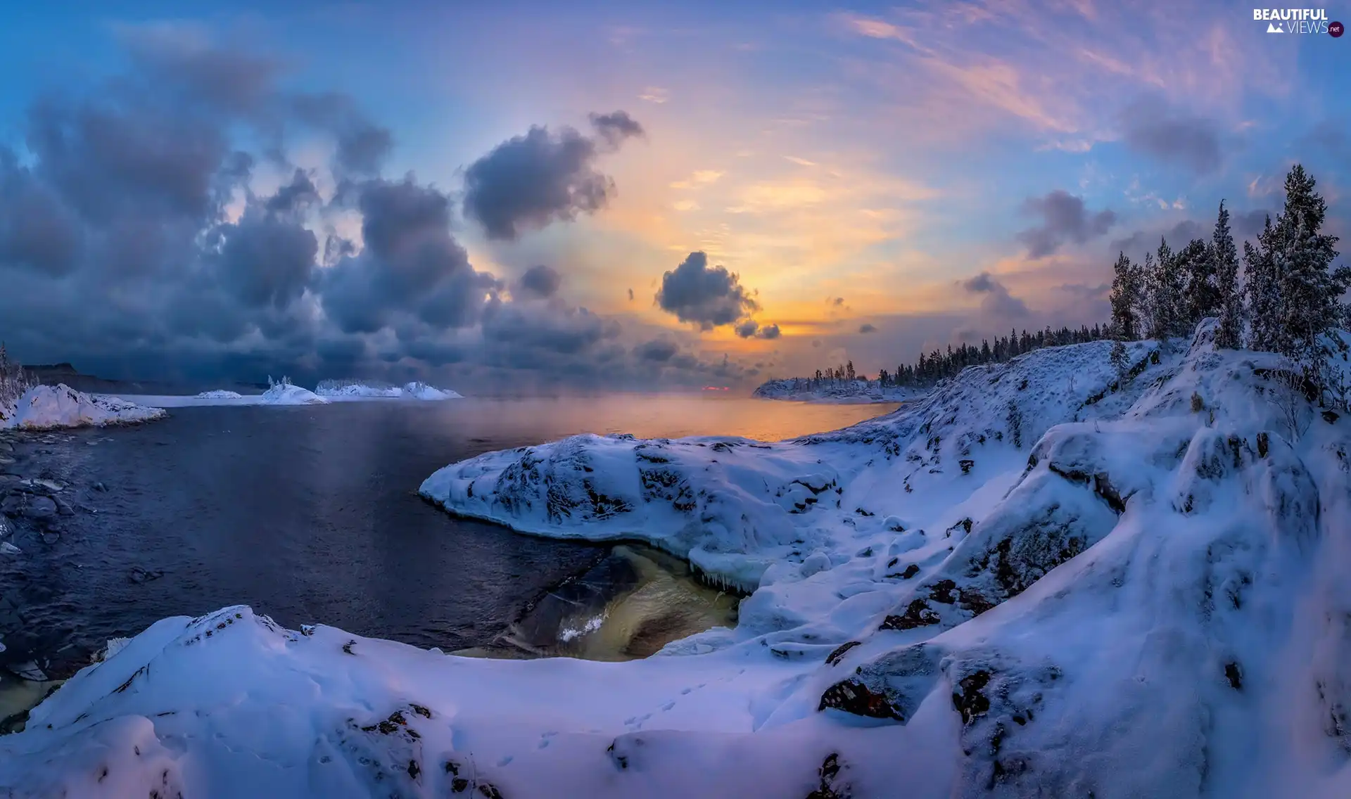 River, Hill, clouds, trees, snow, Great Sunsets, winter, viewes