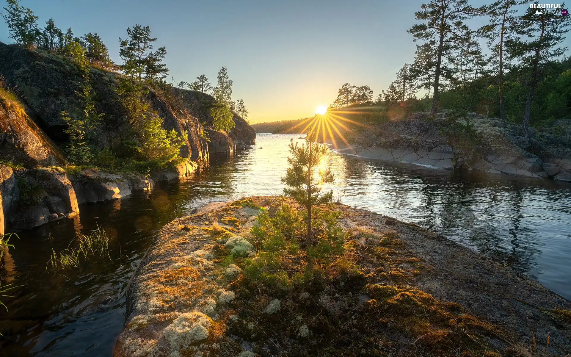 sun, Lake Ladoga, viewes, rays, Russia, trees, rocks